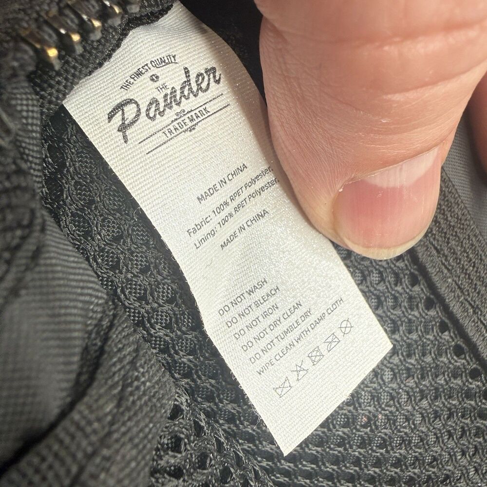 Pander Everywhere Belt Bag Black Nylon Fanny Pack Crossbody 8x5x2" EUC - Picture 7 of 16
